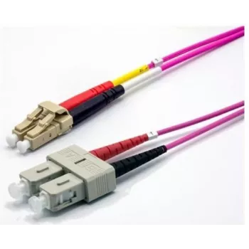 Câble de brassage fibre optique duplex OM4 EKIVALAN LC/SC, 50/125 µm, violet bruyère, 5 m COZOM4DCLC2SE0050A
