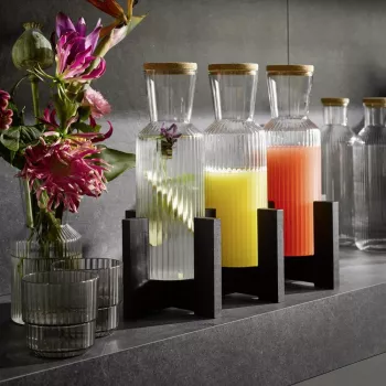 Carafe en verre APS LINES 1,0 litre transparente avec couvercle en liège, structure nervurée 10726