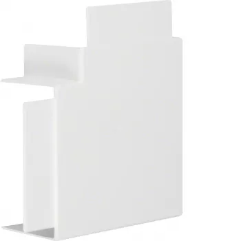 HAGER Flat Angle Halogen-Free PVC 60x110mm Traffic White RAL 9016 for LF/FB Trunking LF6011059016